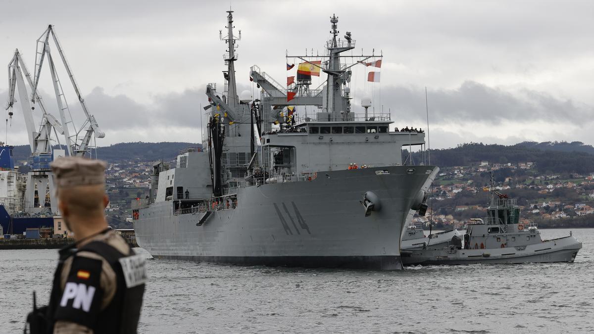 El buque 'Patiño' de la armada española regresa a puerto en Ferrol tras una misión con la OTAN