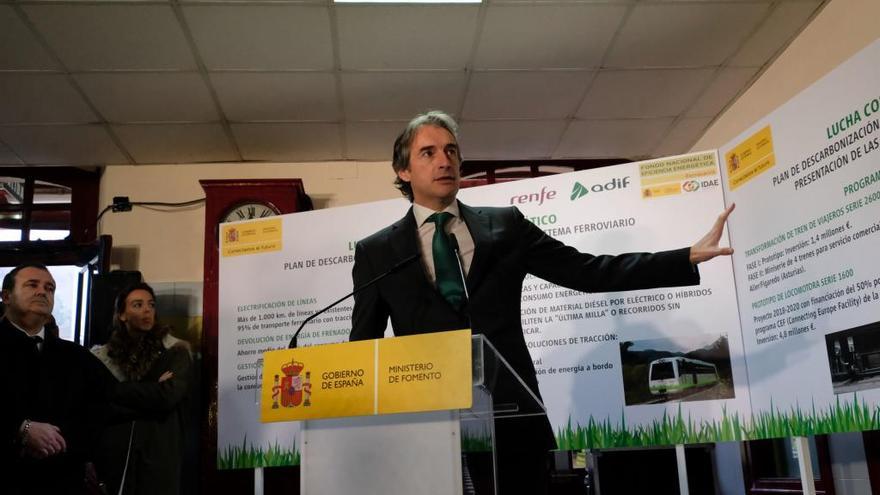 Íñigo de la Serna durante una reciente visita a Asturias.