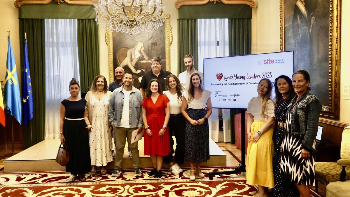 La vicealcaldesa y concejala de Empleo, Turismo e Innovación, Ángela Pumariega, ofrece una rueda de prensa para la Presentación del Encuentro Young Leaders