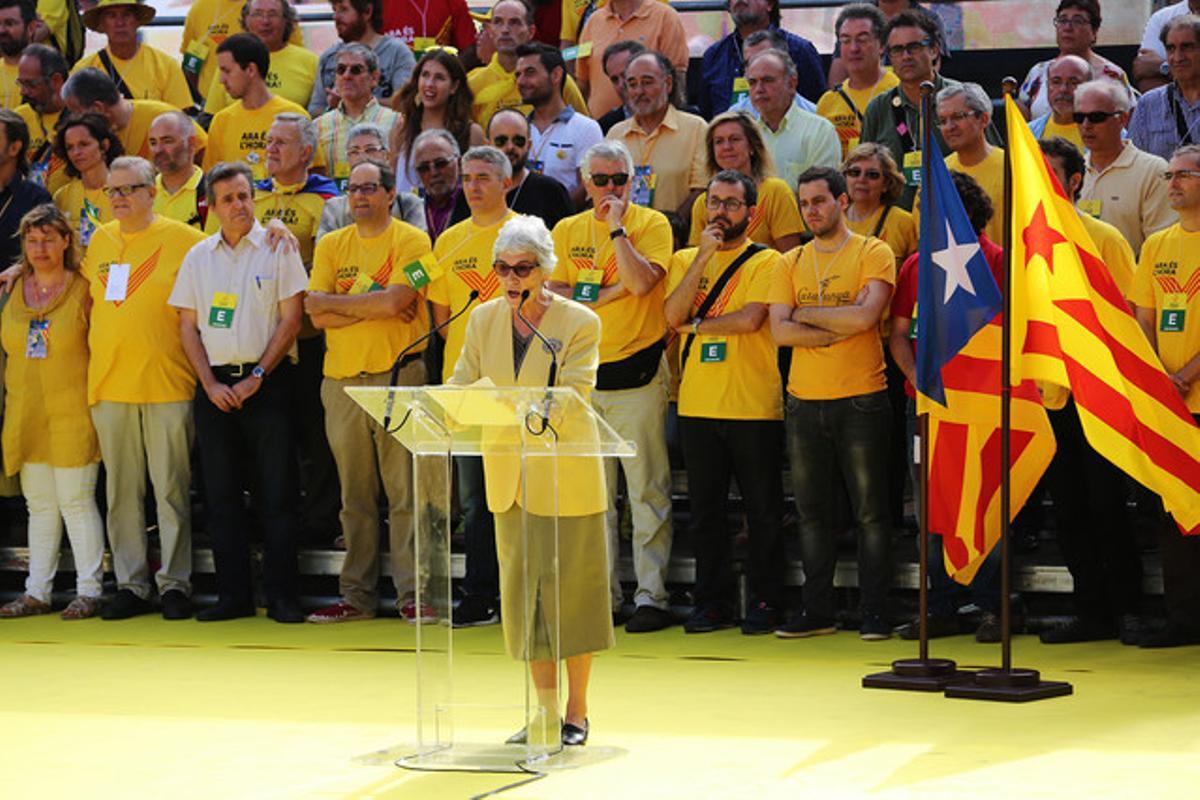 Intervenció de Muriel Casals en l’acte de l’ANC a la plaça de Catalunya per la unitat política davant el procés.