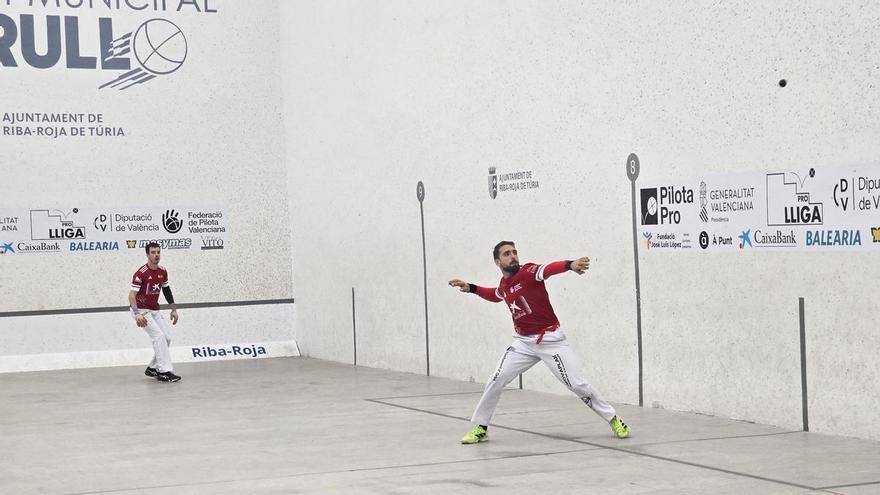 Riba-roja deixa les primeres victóries dels equips de Júlia y Salva Palau