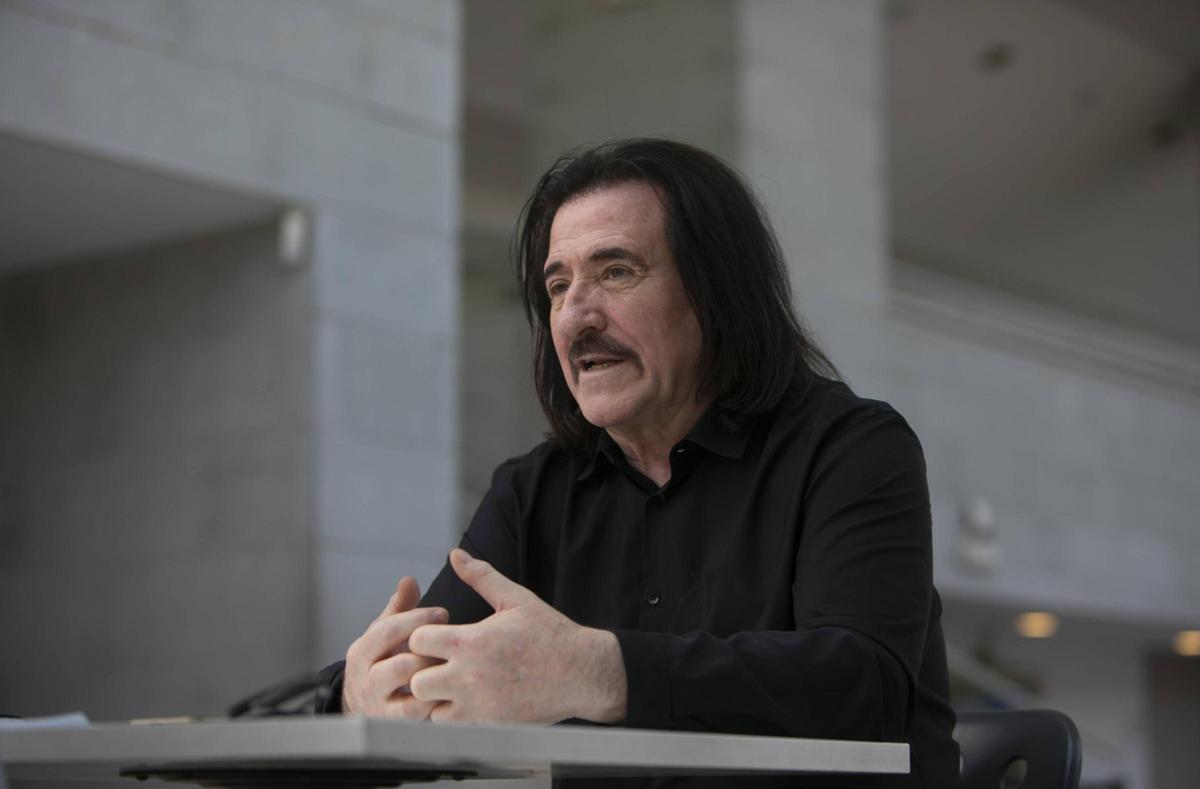 Valencia VLC Entrevista al músico Luís Cobos en el Palau de la Música.