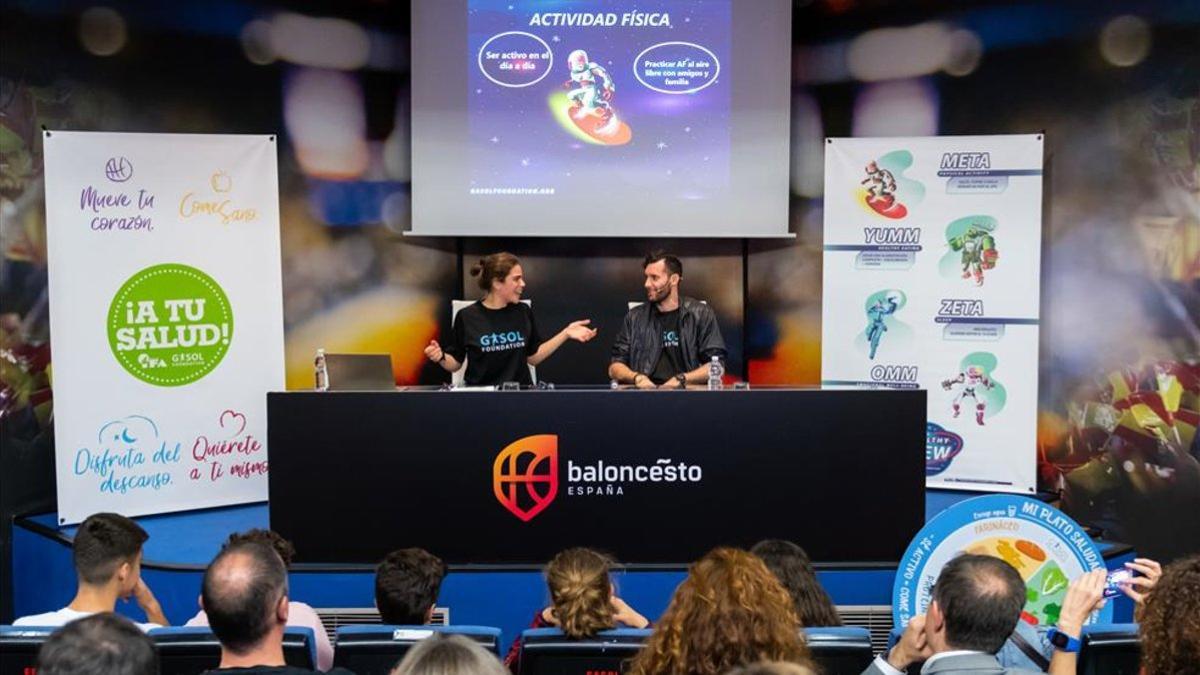 La Gasol Foundation y Rudy Fernández, han impartido una charla a más de un centenar de jóvenes