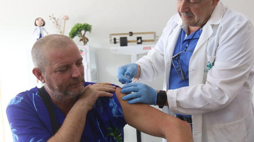 Este miércoles se ha iniciado la campaña de vacunación en los centros sanitarios de Málaga.