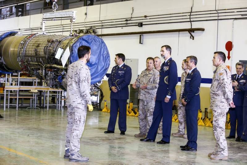 Fotogalería de la visita de Felipe VI a la Base Aérea de Zaragoza