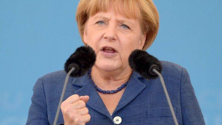 Merkel reitera su apuesta por una solución política a la crisis siria