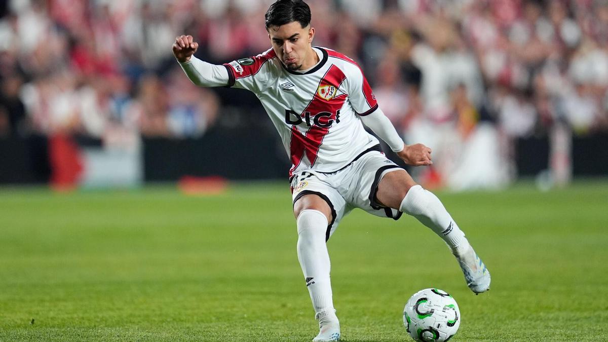 El Celta fija su mirada en Ilias Akhomach para reforzar las bandas