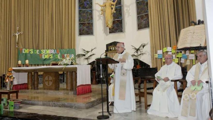 Murgui oficia la celebración con los profesores de Religión de los centros públicos.