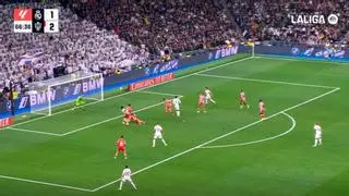 ¡Triple escándalo en el Bernabéu! Penalti para el Madrid, gol anulado al Almería y gol con la mano de Vinícius