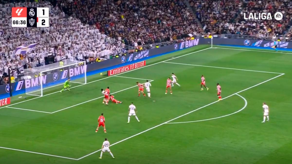 La posible mano de Vinicius en el segundo gol del Real Madrid