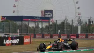 Verstappen, sin rival en Japón y Sainz, de nuevo en el podio