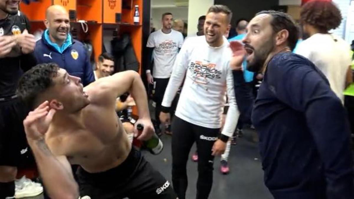 Bordalás y Hugo Duro celebrando el pase a la final de la Copa del Rey