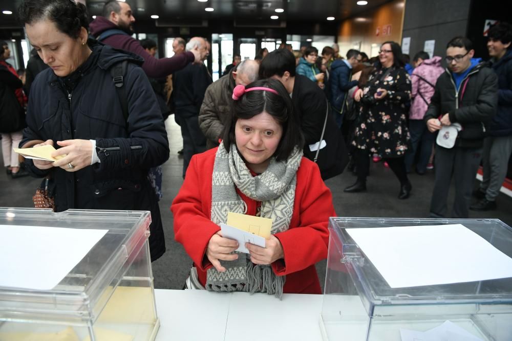 Podrán votar por primera vez en las próximas elecciones del 28 de abril y 26 mayo.