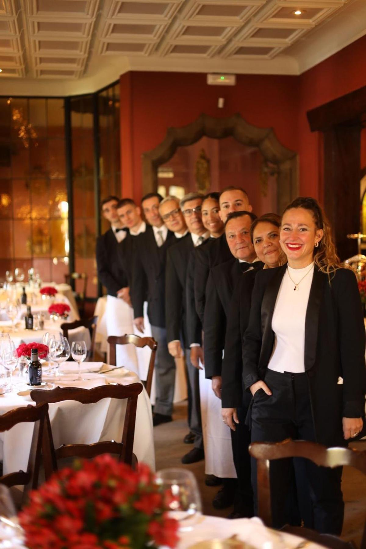 Equipo de sala del restaurante Horcher, Madrid.