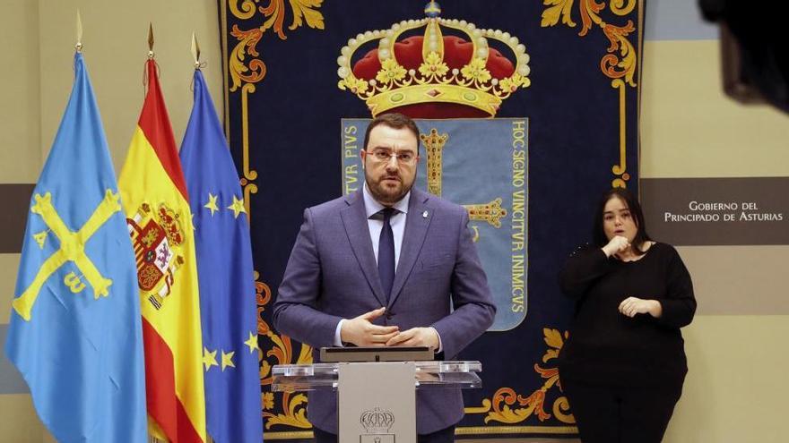 Diálogo y renovación en el Gobierno y el PSOE, hitos para Barbón en su primer año de mandato