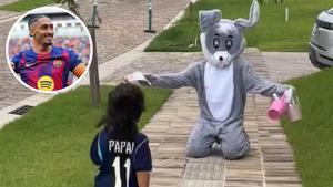 Raphinha enternece a la afición con una sorpresa muy especial para su hijo