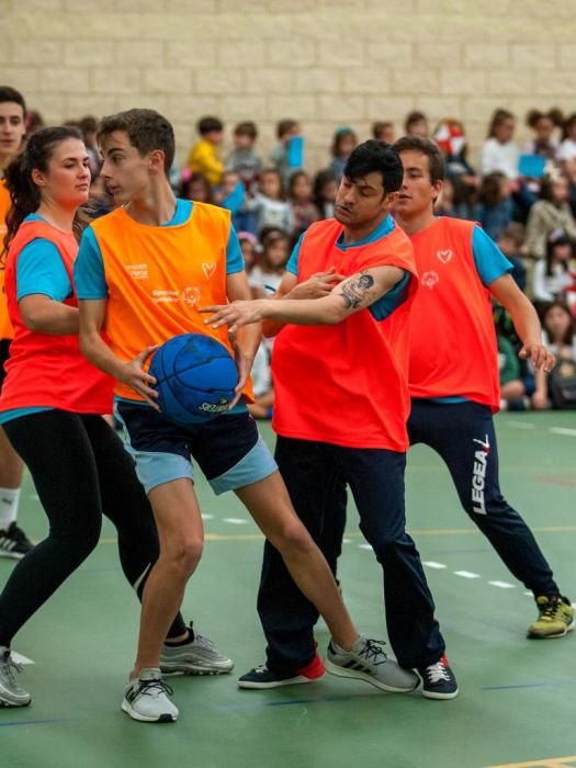 El colegio Amor de Dios y del Club Polideportivo Aspanaex fomentan el deporte inclusivo