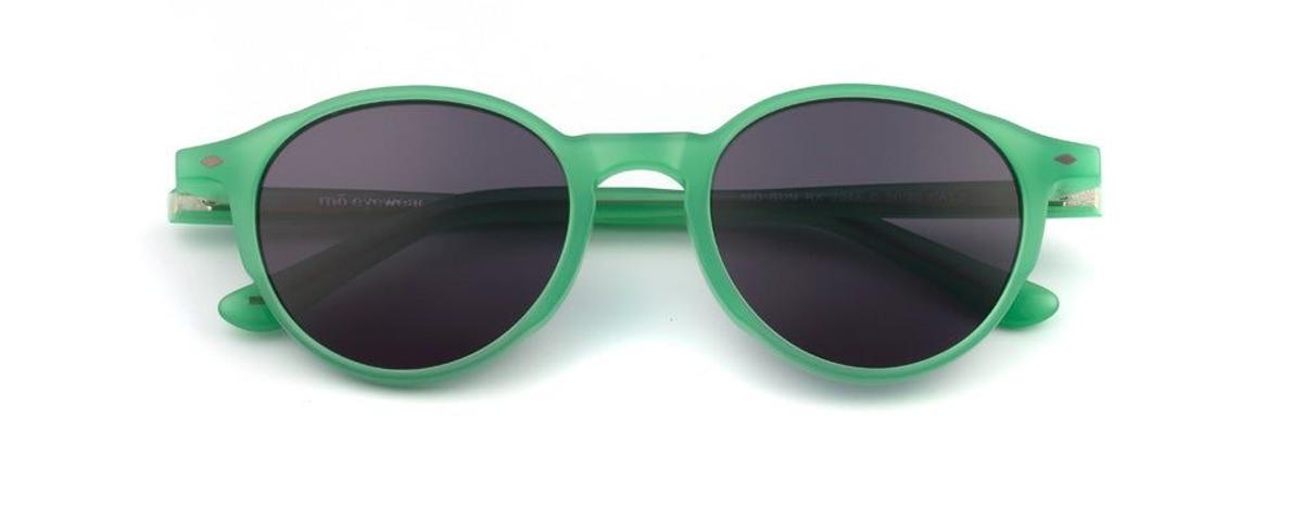 Gafas de sol con la montura verde de Mó. (Precio: 49 euros)