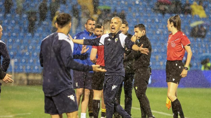 Beto Company, sobre su expulsión en el Hércules-Sanluqueño: 