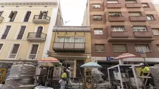 La vuelta a casa de tres bloques afectados por el socavón del Puxet se retrasará hasta el 2027 por seguridad