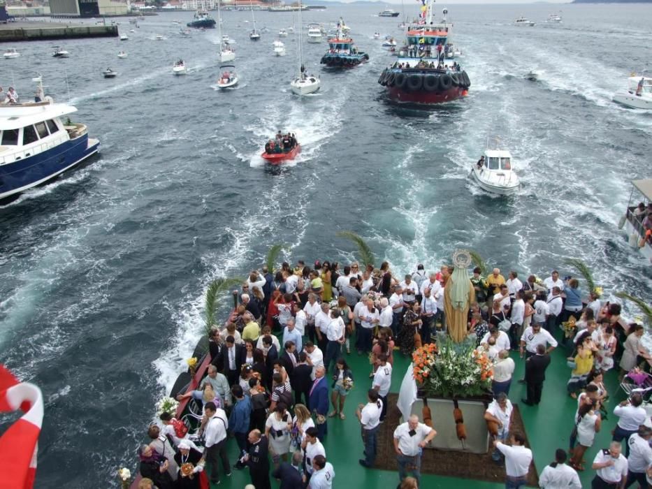 Marín se engalana por tierra y por mar para festejar el día grande del Carmen