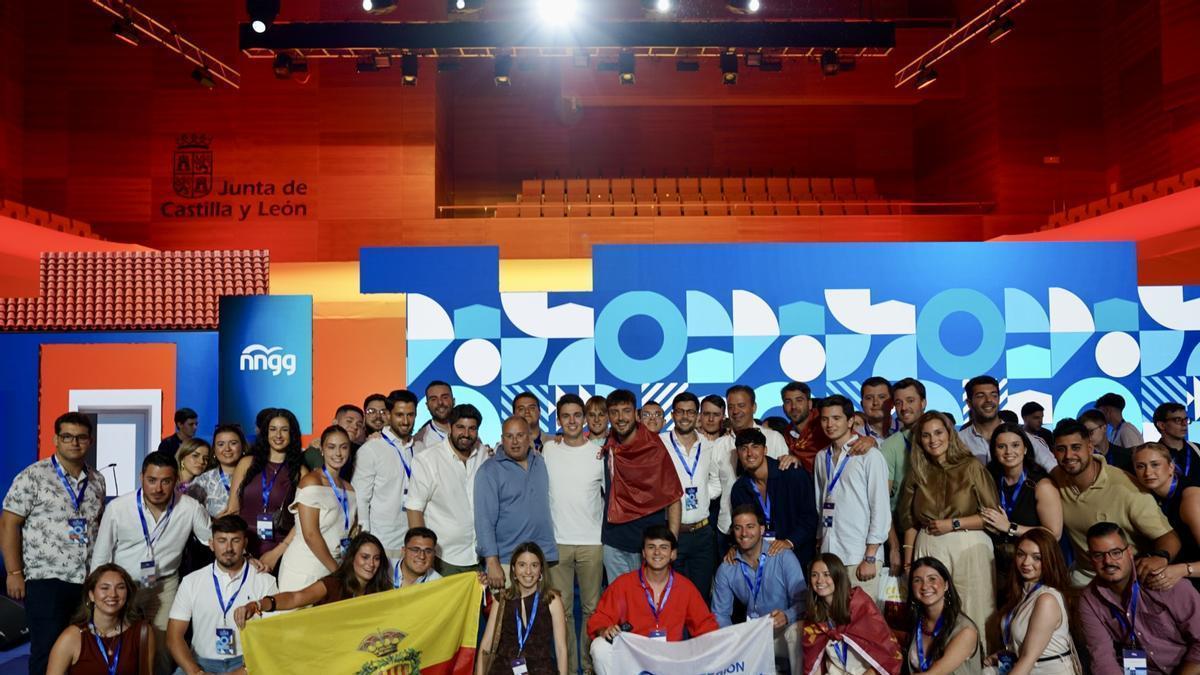 Miembros de NNGG durante el Congreso Nacional en Castilla y León.
