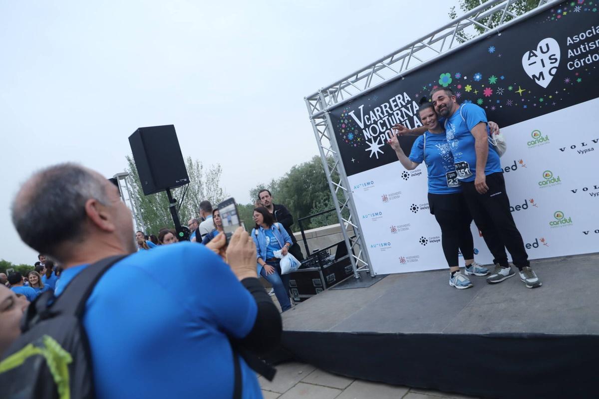 Un tsunami azul recorre Córdoba por el autismo