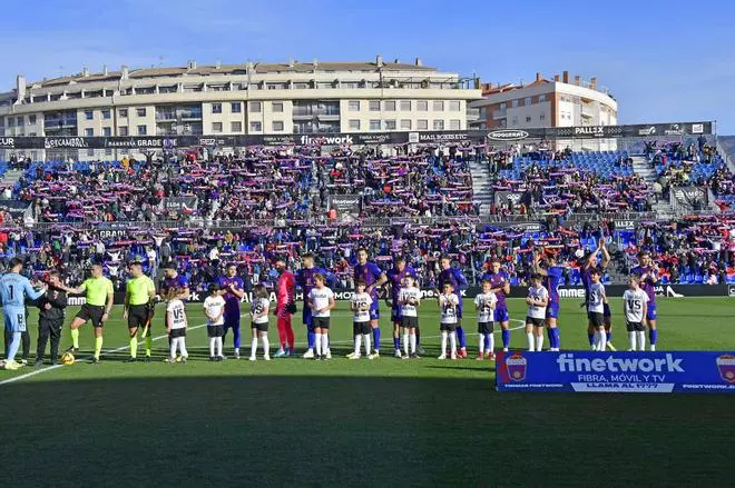 Eldense-Cádiz: El Eldense de Ponz toca fondo (1-4)