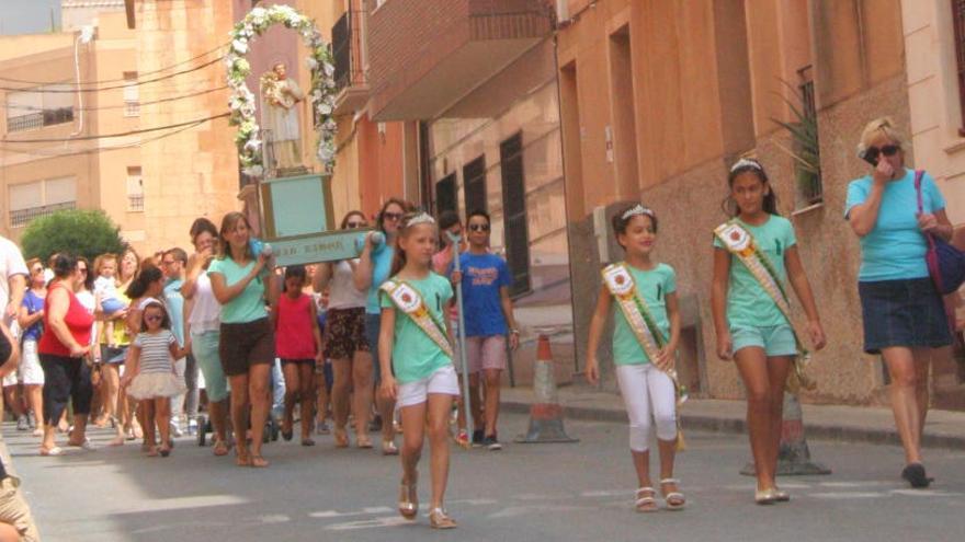 Arrancan las fiestas de San Ramón de Agost con el traslado del patrón