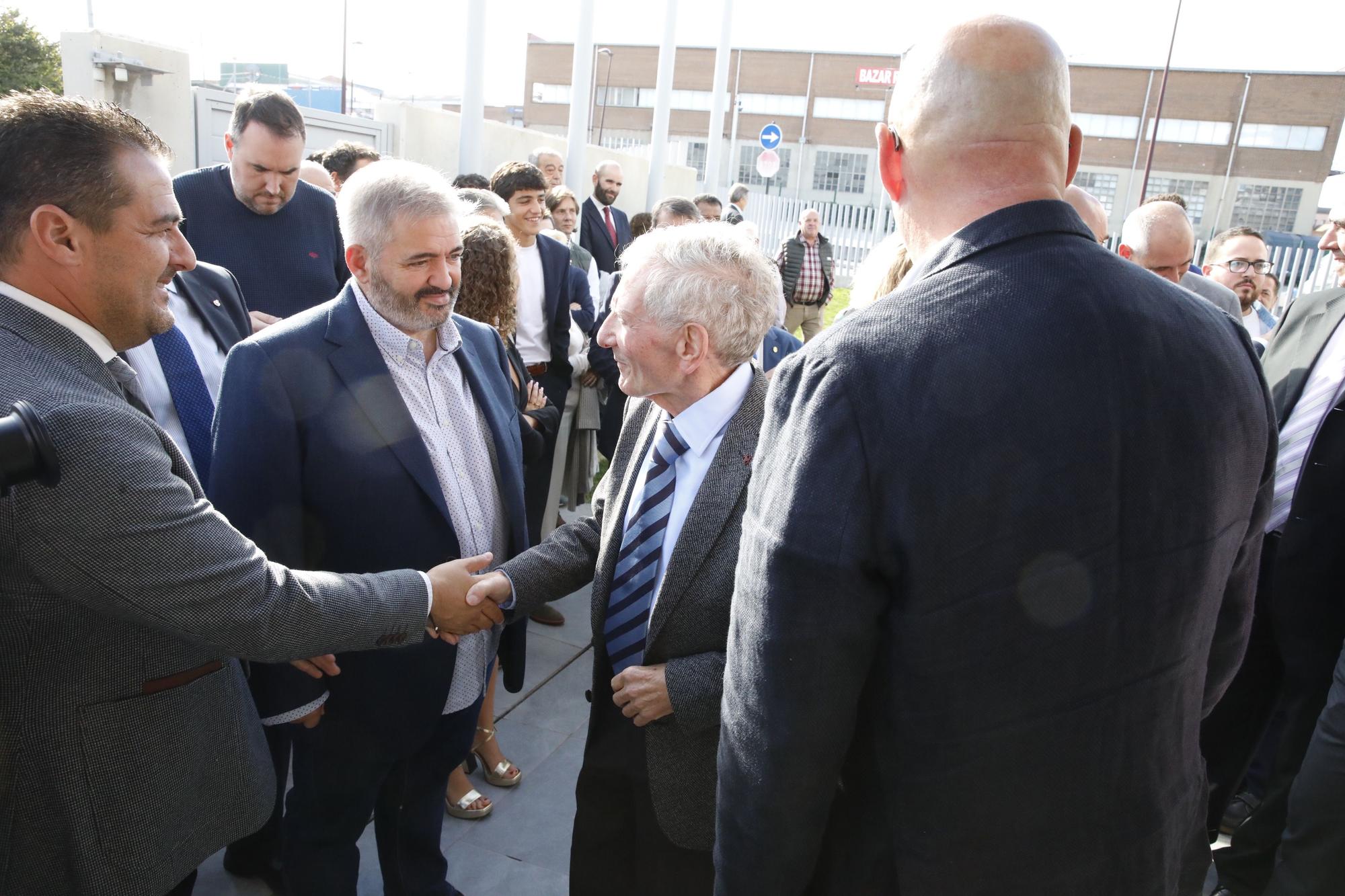 Homenaje a Maxi Martínez en la sede de la Federación Asturiana de Fútbol con la presencia de Luis Rubiales