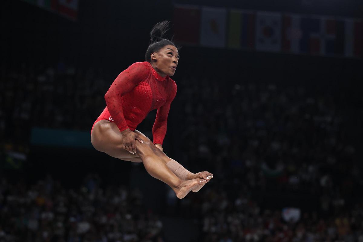 Simone Biles, durante la final de salto.