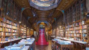 Interior de la librería Lello de Opoto.