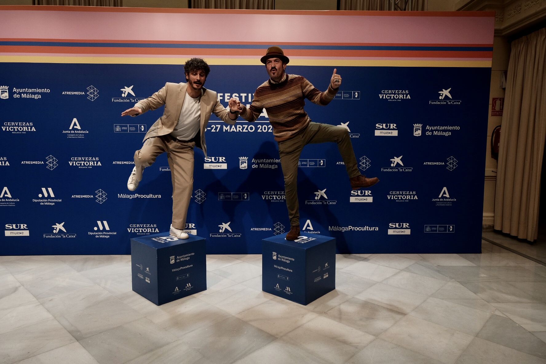 Photocall de los protagonistas de la película 'Héroes de barrio'.