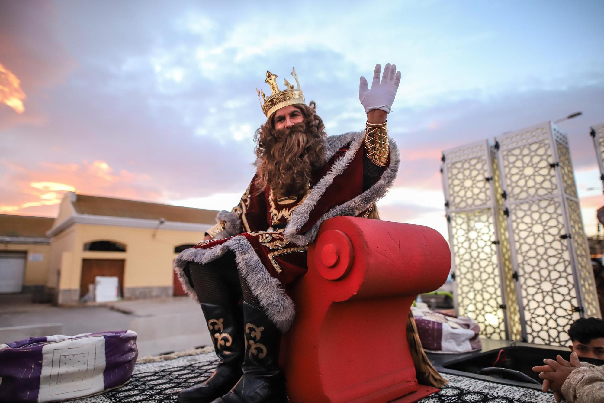 Los Reyes Magos desembarcan en Torrevieja