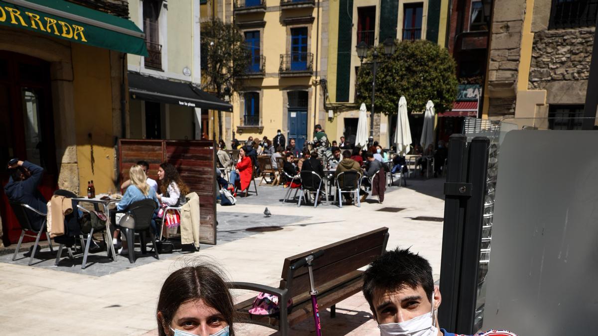 Ambiente de derbi en Gijón