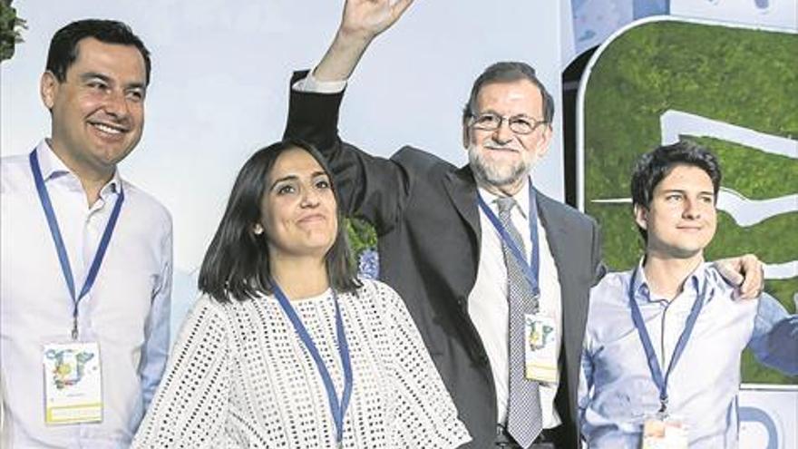 Rajoy apela al «orgullo» de ser del PP y pide unidad interna a los suyos