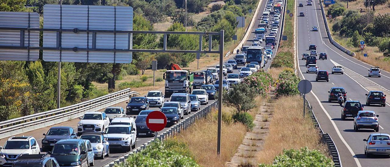 La compra de coches en las islas crece a medida que mejoran las expectativas turísticas. | G. BOSCH