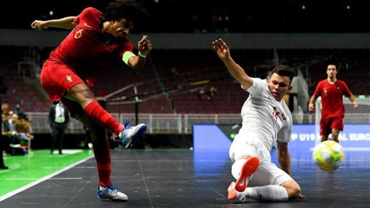Coque, con la selección de Portugal