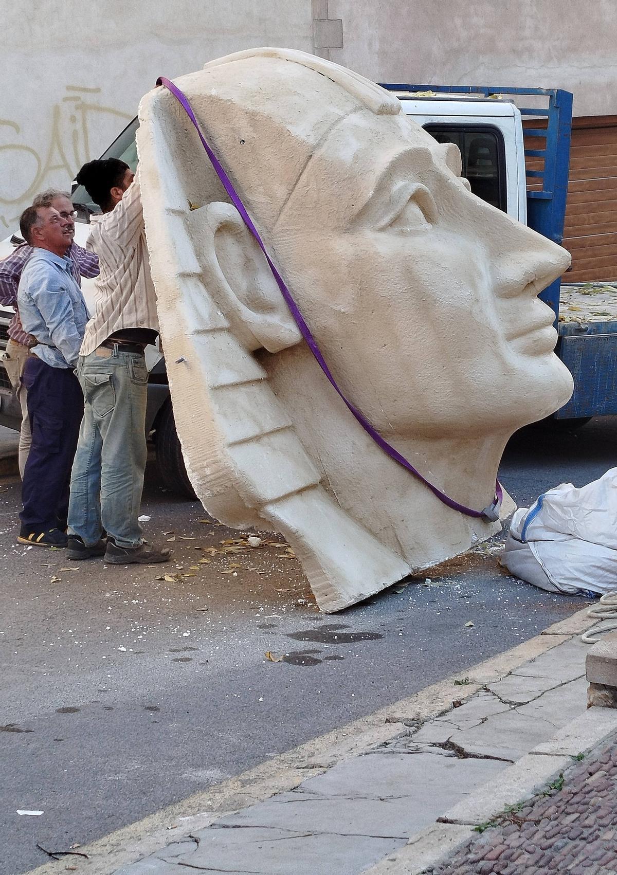 Montaje de la esfinge.