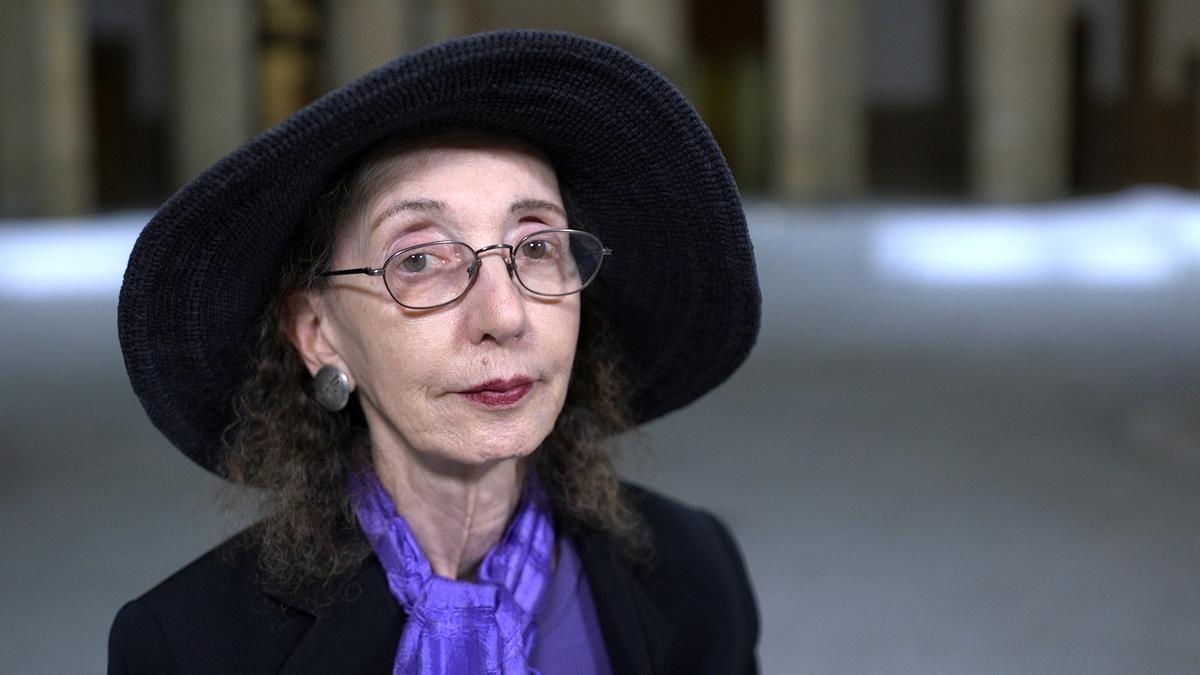 La escritora Joyce Carol Oates.
