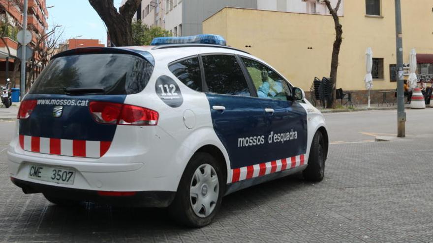 Un cotxe dels Mossos a Vilanova i la Geltrú