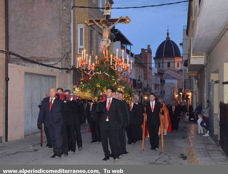 Galería de fotos -- La Vall celebra la solemne procesión en honor al Santíssim Crist