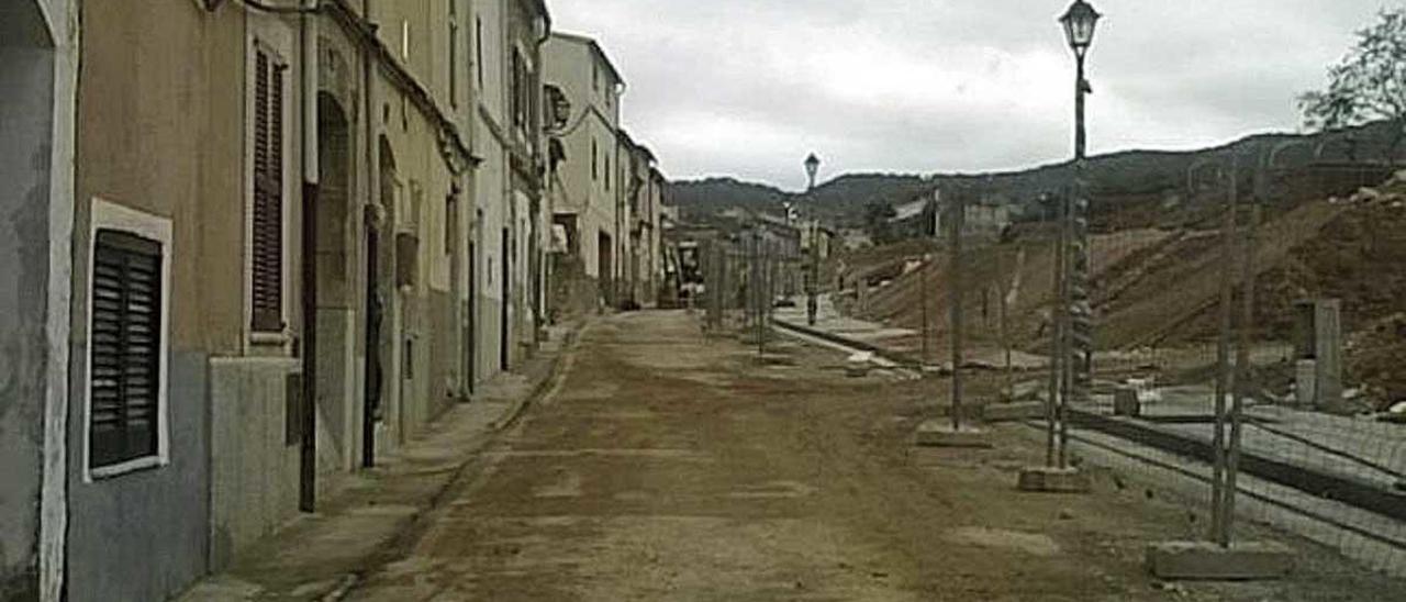 La calle Sollerich de Alaró durante la ejecución de las obras.