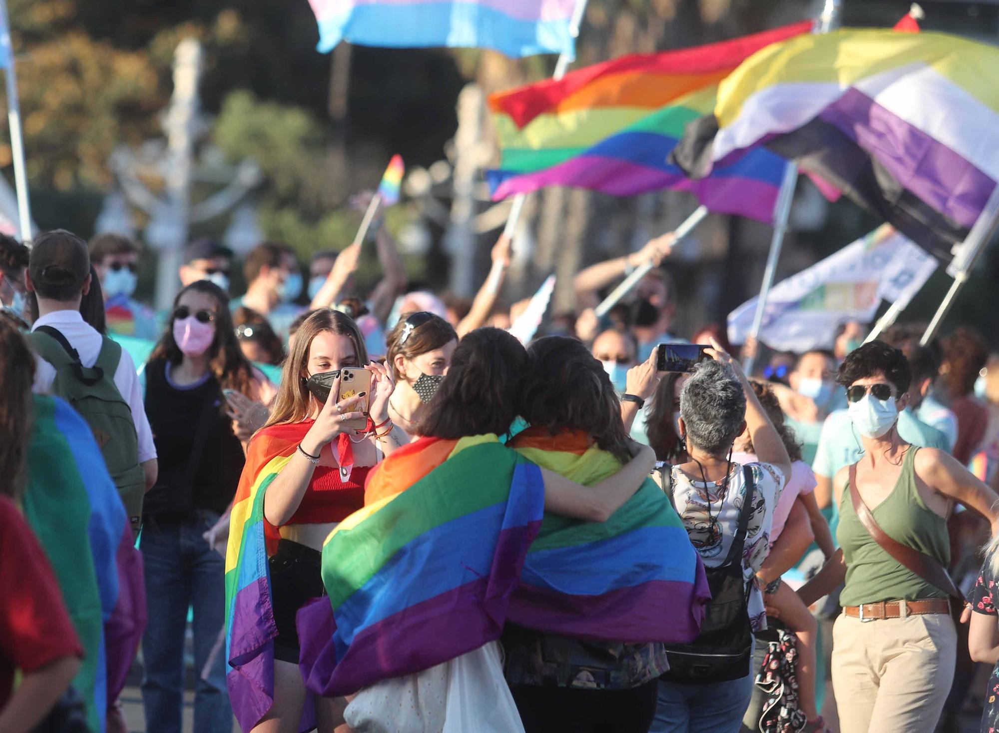 El dia del Orgullo LGTBI+ en València, fue una fiesta