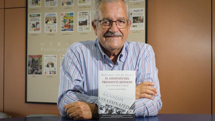 El herreño Luciano Armas desvela en un libro quién mató a Kennedy