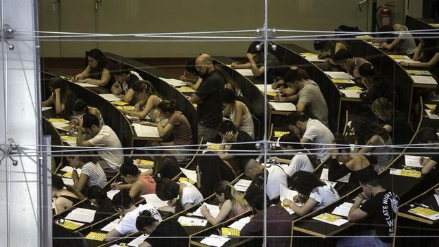 Pruebas de selectividad en la Universitat Pompeu Fabra de Barcelona.