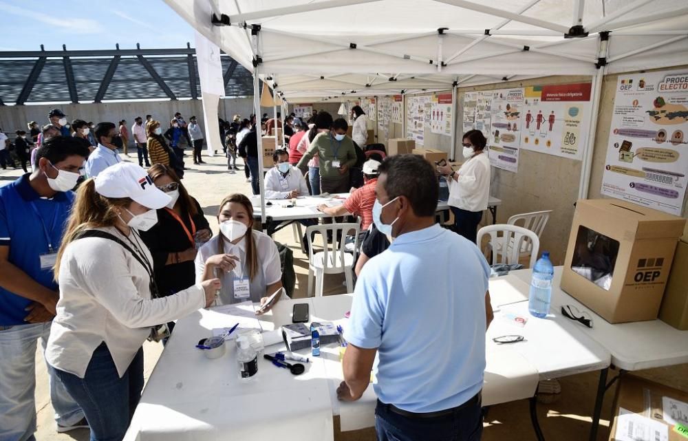 Elecciones en Bolivia: los residentes en Murcia votan