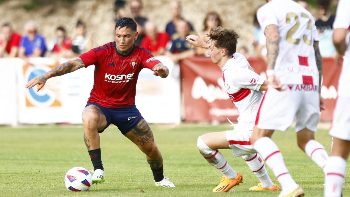 El 'Chimy' Ávila, durante el partido contra el Huesca