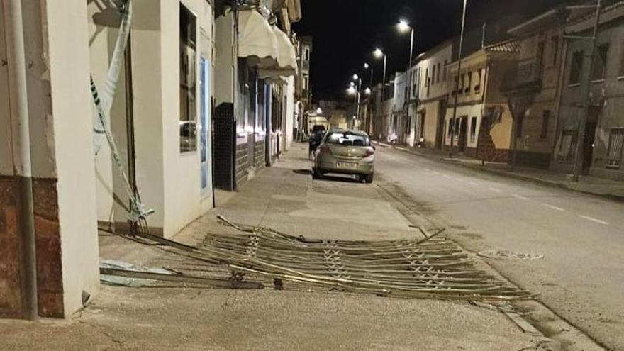 Varios encapuchados roban en los estancos de Cariñena y Torres de Berrellén en cuatro días