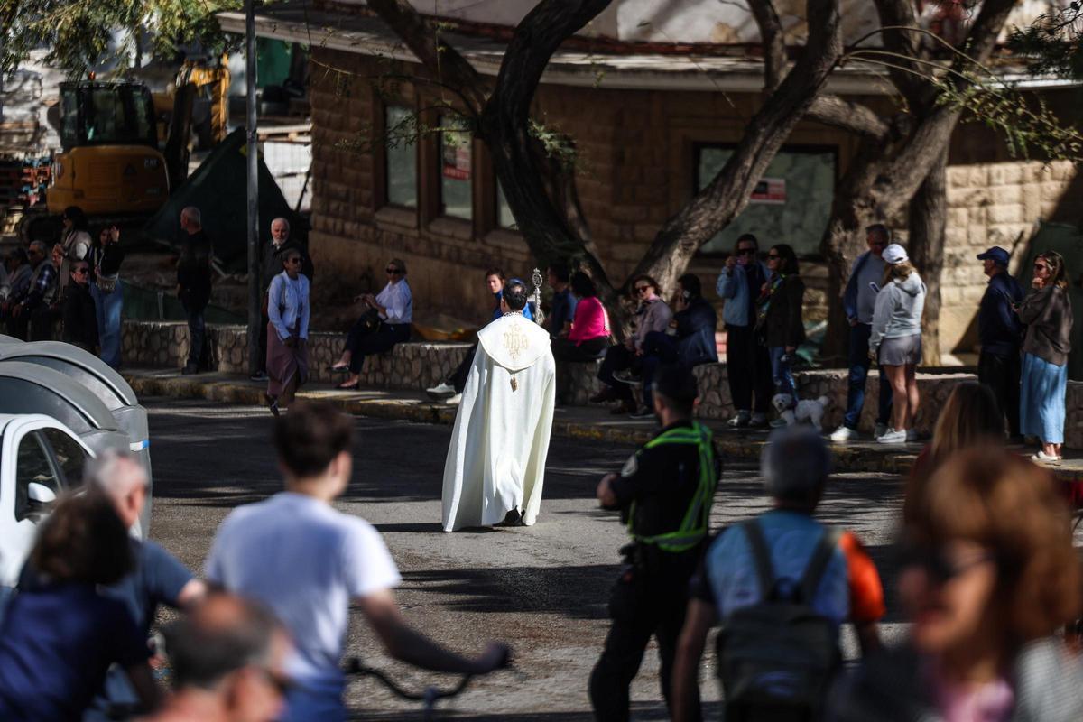 Las imágenes del Santo Encuentro en el parque Reina Sofía de Ibiza